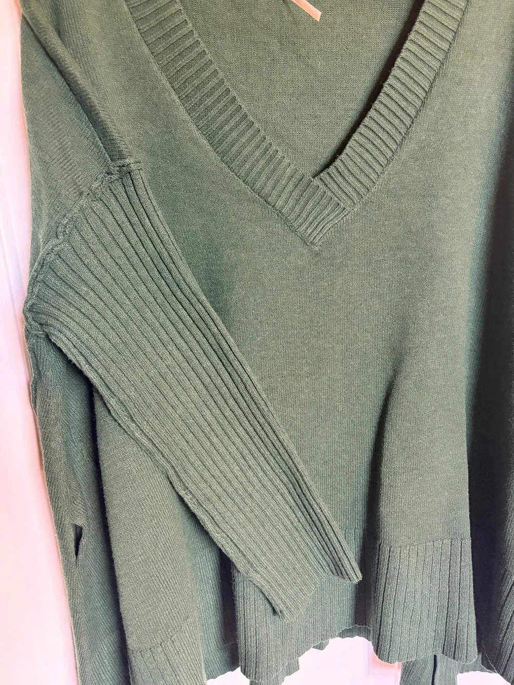 Free People Green Orion V-Neck Sweater - Picture 4 of 10
